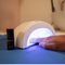 Manicure alla russa e Pedicure estetico con applicazione mani e piedi di smalto semipermanente